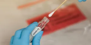 Халдвар аваад гэртээ эмчилсэн бол өрхийн эмчийнхээ тодорхойлолтоор тэтгэмж авна