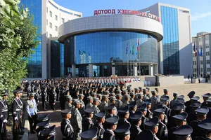ДОТООДЫН ЦЭРЭГ , ЦАГДААГИЙН БАЙГУУЛЛАГАД АЖИЛЛАХ ХҮСЭЛТЭЙ ИРГЭДИЙН АНХААРАЛД