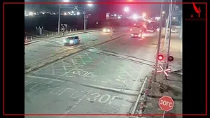 ӨЧИГДӨР 23:00 ЦАГИЙН ОРЧИМД 22-ЫН ТОВЧООНЫ ЗАМД ГАЛТ ТЭРЭГ, ШАТАХУУНЫ МАШИН ШҮРГЭН ОСОЛДСОН НӨХЦӨЛ БАЙДАЛ !