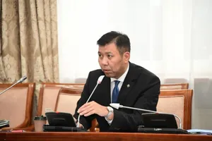 "ЖАГСААЛТЫН 5-Д ОРМООР БАЙНА, 15 ТЭРБУМ ТӨГРӨГ ӨГӨӨЧ ГЭЖ ЯВАА ХҮМҮҮС ЭНЭ САНААРХЛАА ЗОГСОО"
