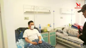 ӨЛСГӨЛӨН ЗАРЛАЖ БАЙГАА ИРГЭДИЙН БИЕ ЭХНЭЭСЭЭ МУУДАЖ ЭМНЭЛЭГ БАРААДАЖ БАЙНА