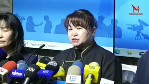 ТАЛИЙГААЧ Г.БАТБАЯР ӨМГӨӨЛӨГЧИЙН ҮХЭЛТЭЙ ХОЛБОГДУУЛАН ИРГЭНИЙ ХӨДӨЛГӨӨНИЙХӨН МЭДЭЭЛЭЛ ХИЙЖ БАЙНА