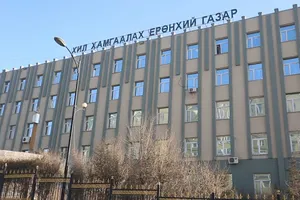 ХИЛ ХАМГААЛАХ ЕРӨНХИЙ ГАЗРЫН АЖИЛЧИД ХАХУУЛИЙН ХЭРЭГТ ХОЛБОГДЖЭЭ