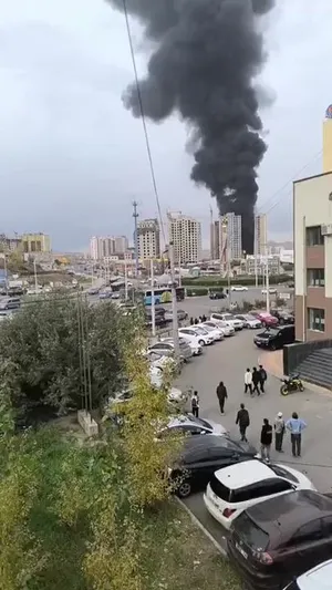 БНХАУ-ЫН БУЦАЛТГҮЙ ТУСЛАМЖААР БАРИГДАЖ БУЙ 1008 АЙЛЫН ОРОН СУУЦНЫ БАРИЛГА ШАТАЖ БАЙНА