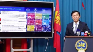 ЗАСГИЙН ГАЗРЫН ЭЭЛЖИТ ХУРАЛДААНААС ГАРГАСАН ШИЙДВЭРИЙГ ТАНИЛЦУУЛЖ БАЙНА