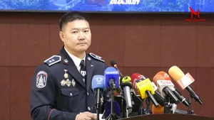 ЦЕГ ХЭВЛЭЛИЙН БАГА ХУРАЛ ХИЙЖ БАЙНА