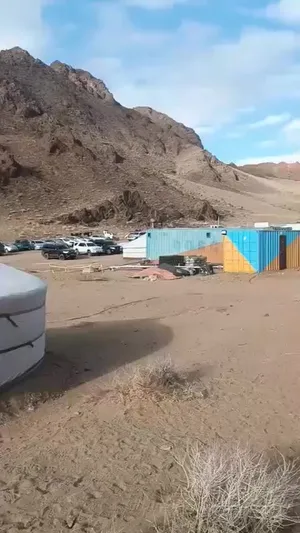 БАРУУН БҮС НУТГИЙН УНДНЫ УСНЫ ЭХ ҮҮСВЭР АЮУЛД ОРОХ УЧРААС 
"ХАЛЗАН БҮРЭГТЭЙ" УУЛАА  УХУУЛАХГҮЙ ХЭМЭЭН АРД ИРГЭД НЬ ТЭМЦСЭЭР.‼