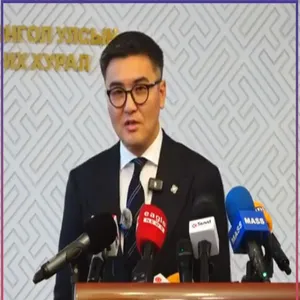 Ч.ЛОДОЙСАМБУУ: ДӨРВӨН ДОЛОО ХОНОГ ТӨСӨВ ХЭЛЭЛЦЭЖ БАЙХАД ЗАРИМ ГИШҮҮН ХААНА БАЙСАН ЮМ БЭ