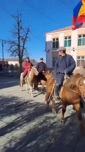 Фэйсбүүк пэйжээс үзэх