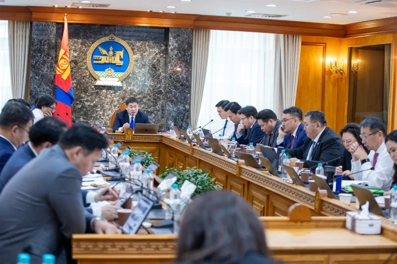 ЗАЛУУЧУУДЫН ХӨГЖЛИЙГ ДЭМЖИХ, ЗАЛУУ ГЭР БҮЛИЙГ ОРОН СУУЦЖУУЛАХ БОДЛОГЫГ ХЭЛЭЛЦЭВ