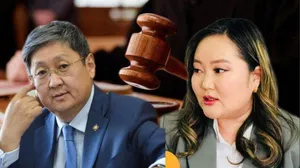 СЭТГҮҮЛЧ У.УРАНЦЭЦЭГТ ХОЛБОГДОХ ХЭРГИЙН ШҮҮХ ХУРАЛ БОЛЖ БАЙНА