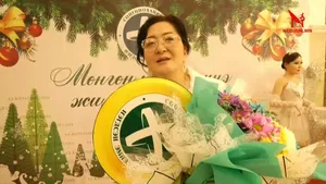СХД-ИЙН НЭГДСЭН ЭМНЭЛЭГ 13 АЖИЛТАНАА 30 САЯ БАЙРНЫ УРЬДЧИЛГАА ӨГӨН ШАГНАСАН БАЙНА