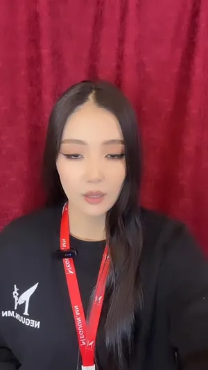 Фэйсбүүк пэйжээс үзэх