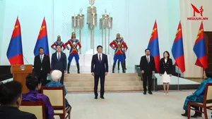 ХҮҮХДИЙН БАЙГУУЛЛАГА ҮҮСЭЖ, ХӨГЖСӨНИЙ 100 ЖИЛИЙН ОЙГ ТОХИОЛДУУЛАН ТӨРИЙН ДЭЭД ЦОЛ, ОДОН, МЕДАЛЬ ГАРДУУЛЖ БАЙНА