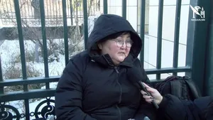 АХМАДУУД ТЭТГЭВРЭЭ НЭМҮҮЛЭХИЙГ ШААРДАЖ ХОЁР САР ТЭМЦЭЖ БАЙНА