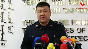ХЗДХ-ИЙН САЙД Б.ЭНХБАЯР МЭДЭЭЛЭЛ ХИЙСЭНТЭЙ ХОЛБОГДУУЛАН ЦЕГ-ЫН МӨРДӨН БАЙЦААХ АЛБАНААС МЭДЭЭЛЭЛ ХИЙЖ БАЙНА