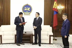 “Транс-Азийн төмөр замын сүлжээний тухай Засгийн газар хоорондын хэлэлцээр”-ийн нэмэлт, өөрчлөлтийг соёрхон батлах тухай хуулийн төслийг өргөн мэдүүлэв