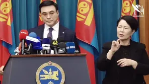 ЗАСГИЙН ГАЗРЫН ЭЭЛЖИТ ХУРАЛДААНААС ГАРСАН ШИЙДВЭРИЙГ ТАНИЛЦУУЛЖ БАЙНА