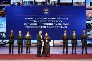 "Иргэний нисэхийн үндэсний төв" ТӨХХК-иас "Хос гавьяат" төрлөө